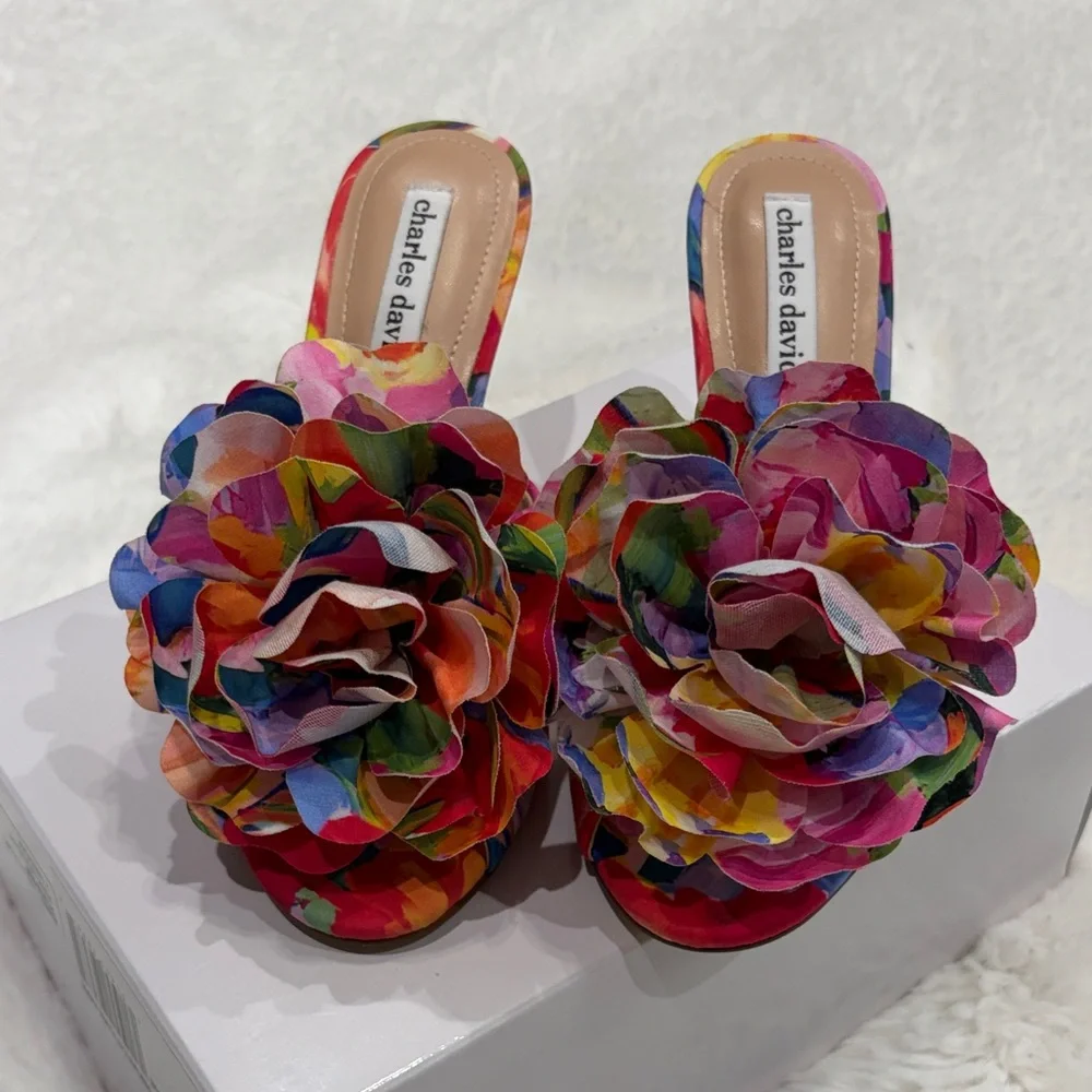 Charles David Colorful Floral Heels,size 7M - Picture 13 of 17